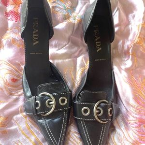 Authentic vintage PRADA heels size 9